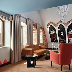 4* Lejlighedshotel Radisson Red