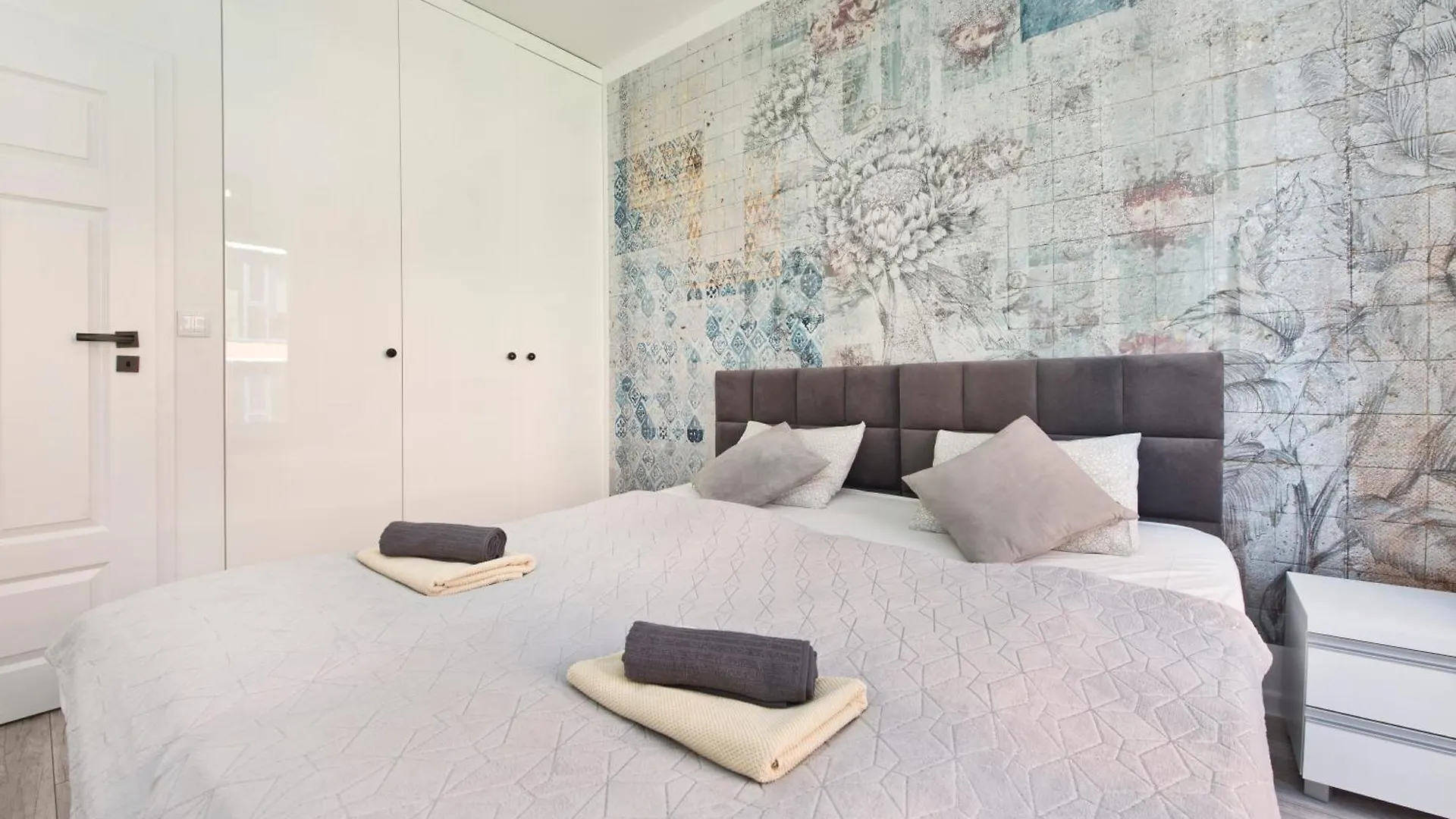Yourapart Rajska City Centre Гданьск Апарт-отель